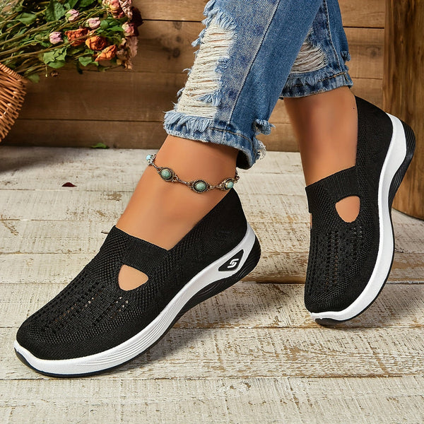 Elara™ | Lightweight orthopedic slip-ons
