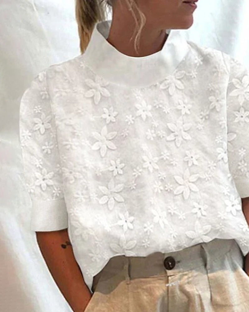 Doutzen | With Embroidered Solid Stand-Up Collar