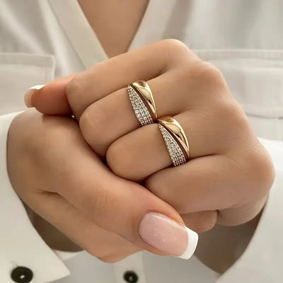 Elegant Gold Ring with Sparkling Stones