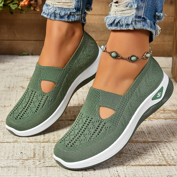 Elara™ | Lightweight orthopedic slip-ons